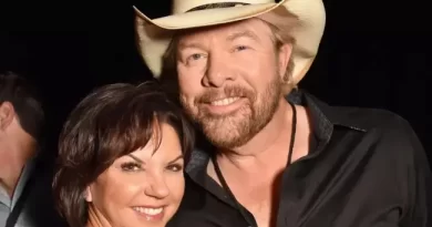 Toby Keith & Tricia Lucus At the 53rd Academy of Country Music Awards on April 15, 2018 in Las Vegas, Nevada.
